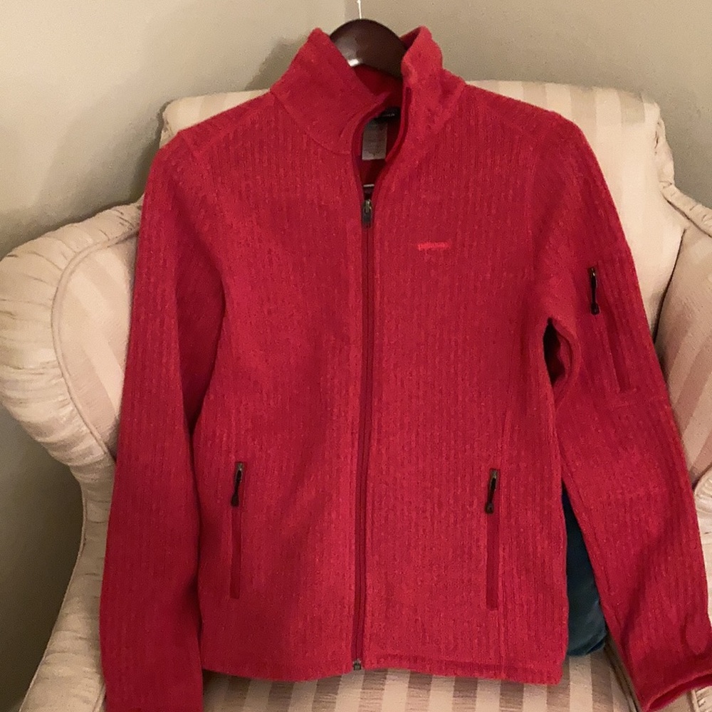 Patagonia full zip sweater with zip front pockets